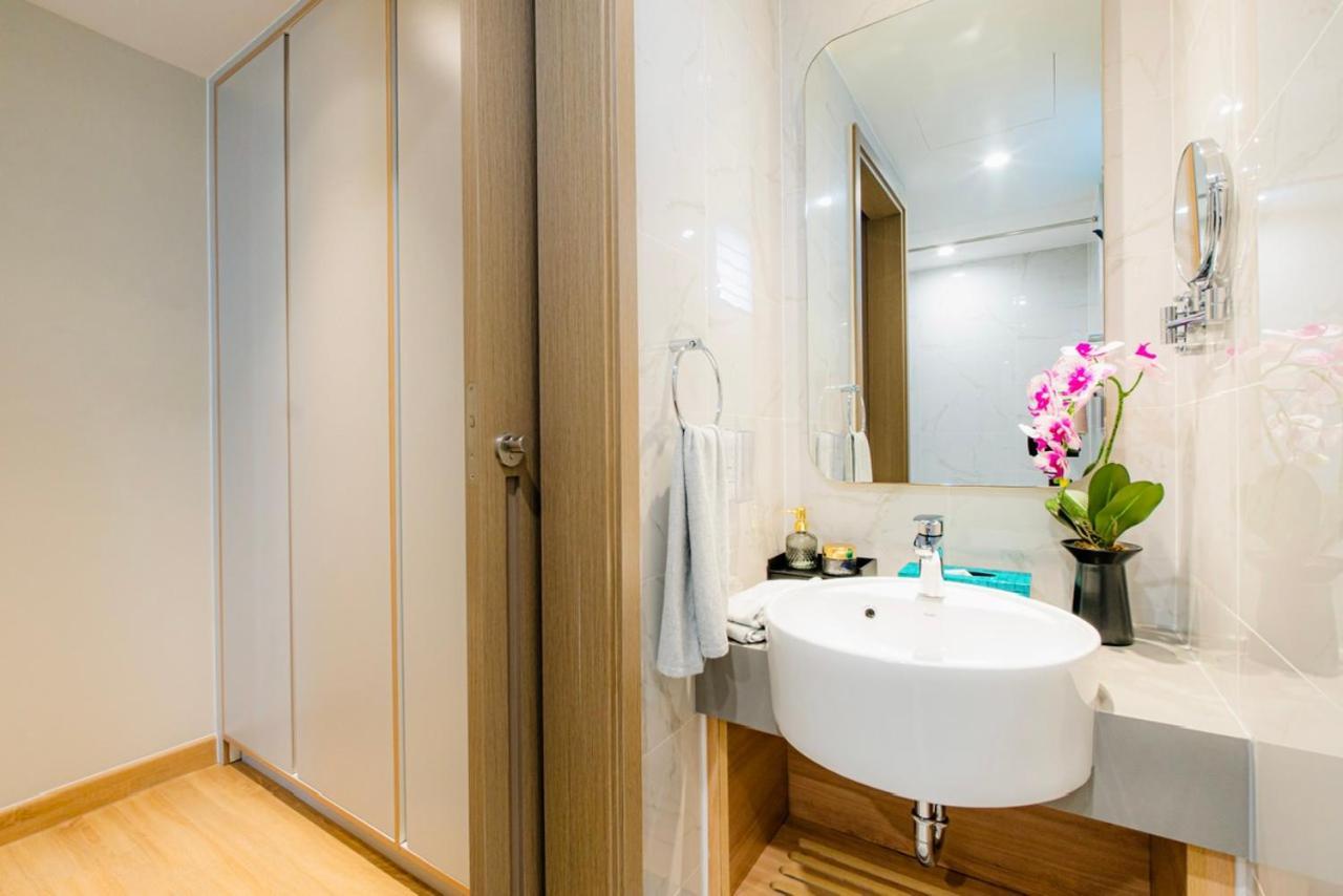 Zenity Luxury Apartment In District 1 Since 2024 호치민 외부 사진