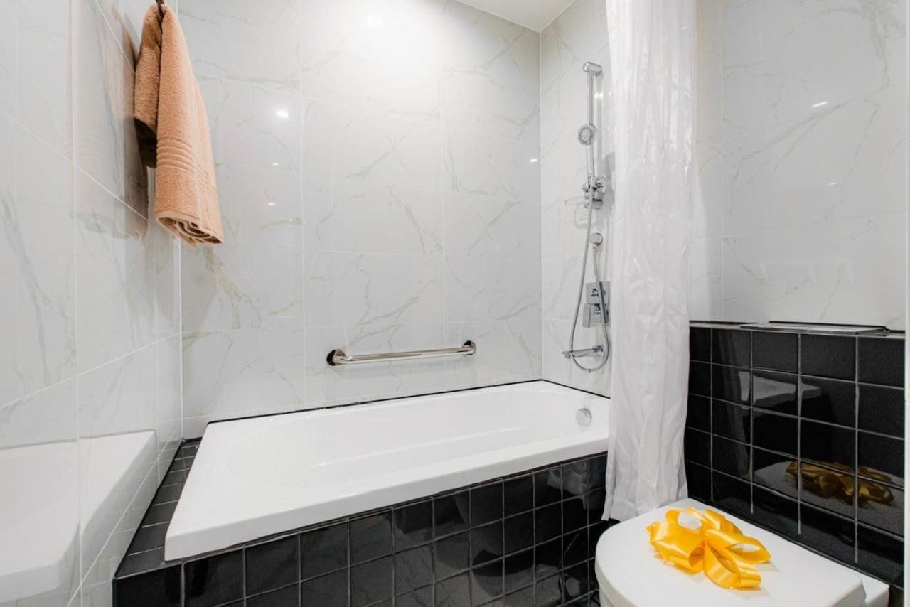 Zenity Luxury Apartment In District 1 Since 2024 호치민 외부 사진